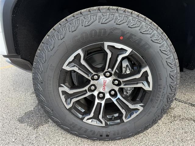 new 2025 GMC Canyon car, priced at $45,760