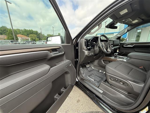 new 2025 Chevrolet Silverado 1500 car, priced at $52,063