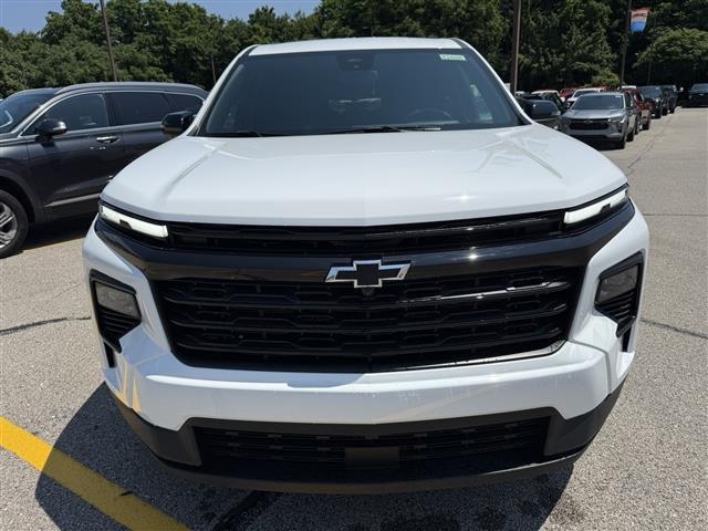 new 2025 Chevrolet Traverse car, priced at $44,560