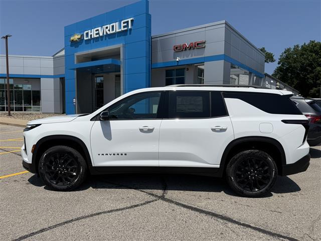 new 2025 Chevrolet Traverse car, priced at $44,560