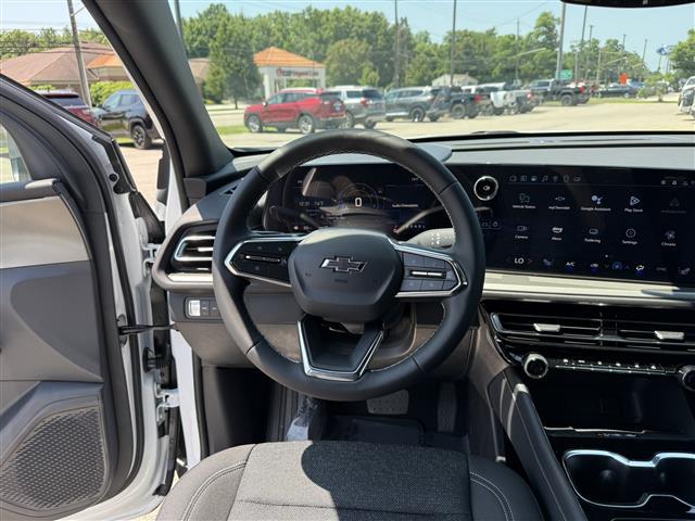 new 2025 Chevrolet Traverse car, priced at $44,560