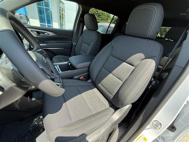 new 2025 Chevrolet Traverse car, priced at $44,560