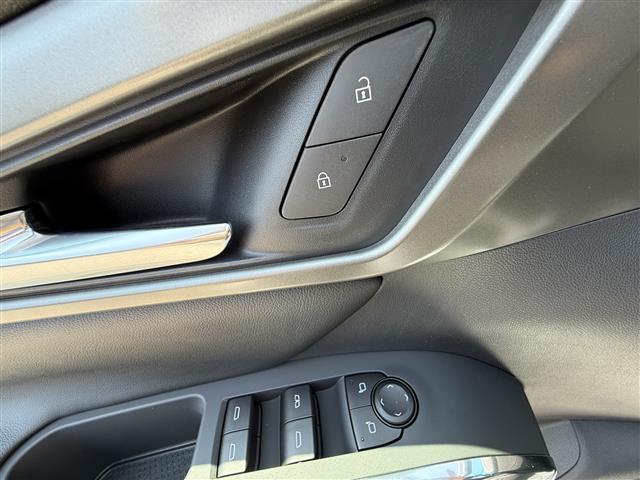 new 2025 Chevrolet Traverse car, priced at $44,560