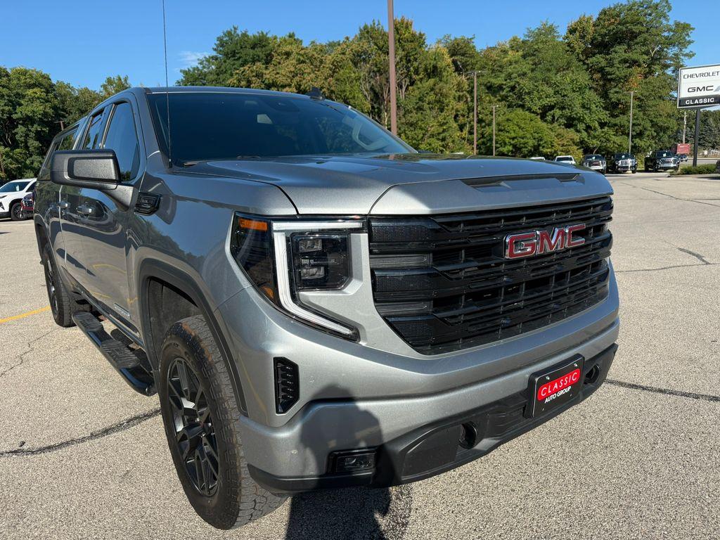 used 2023 GMC Sierra 1500 car, priced at $40,500