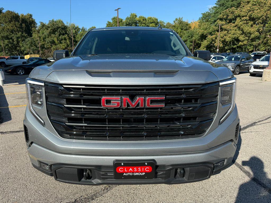 used 2023 GMC Sierra 1500 car, priced at $40,500