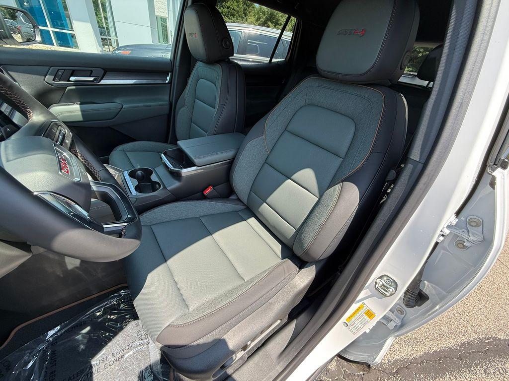 new 2026 GMC Terrain car, priced at $39,901