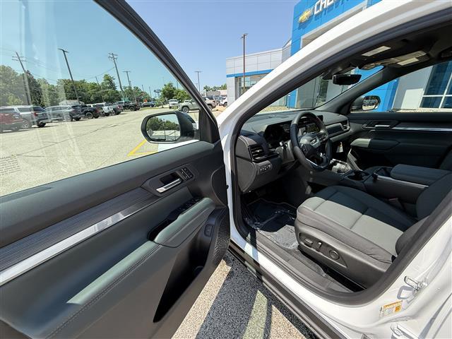 new 2026 GMC Terrain car, priced at $39,901