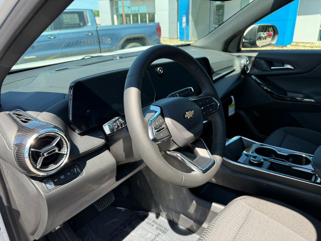 new 2026 Chevrolet Equinox car, priced at $31,199