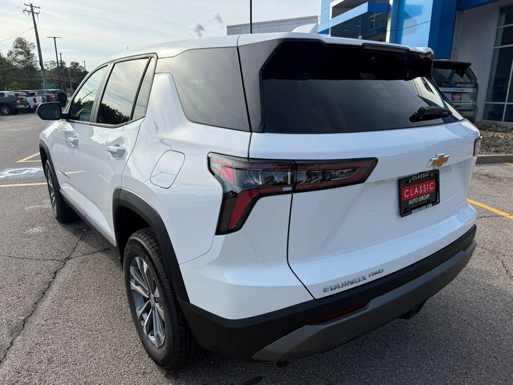 new 2026 Chevrolet Equinox car, priced at $32,820