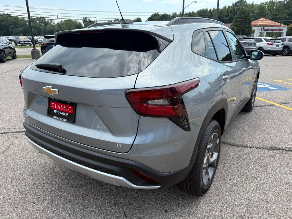 new 2025 Chevrolet Trax car, priced at $25,117