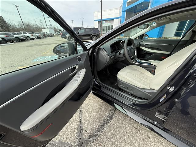 used 2023 Hyundai Sonata car, priced at $19,034
