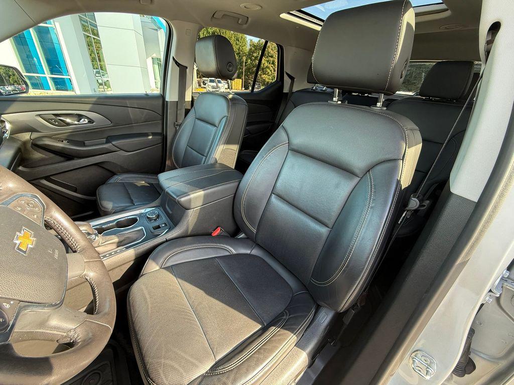 used 2021 Chevrolet Traverse car, priced at $27,795