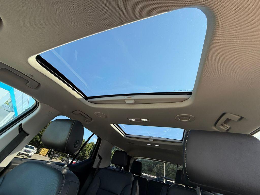 used 2021 Chevrolet Traverse car, priced at $27,795