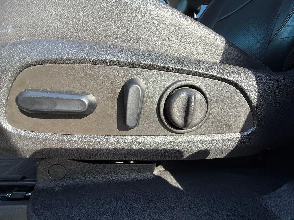 used 2021 Chevrolet Traverse car, priced at $27,795