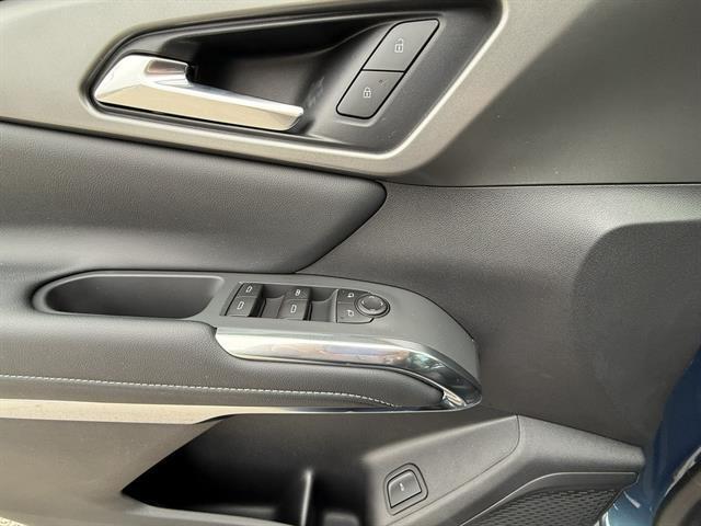 new 2026 Chevrolet Traverse car, priced at $42,030