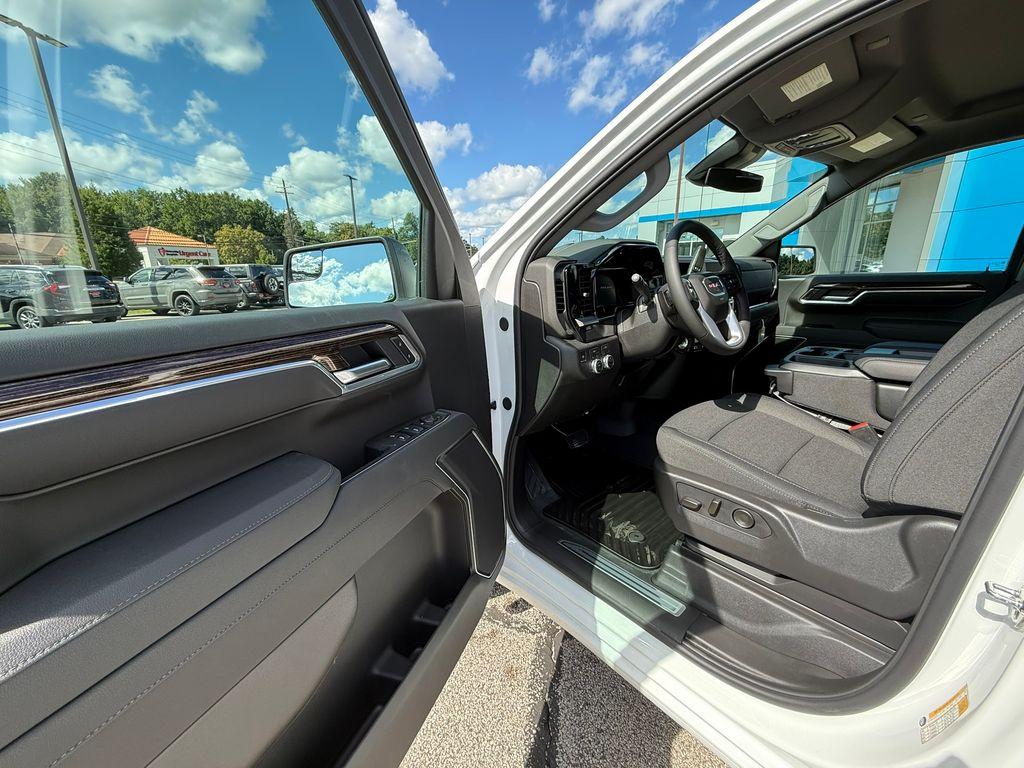 new 2026 GMC Sierra 1500 car, priced at $54,644