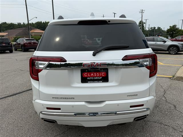 used 2021 GMC Acadia car, priced at $32,125