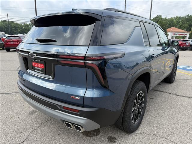 new 2025 Chevrolet Traverse car, priced at $50,460