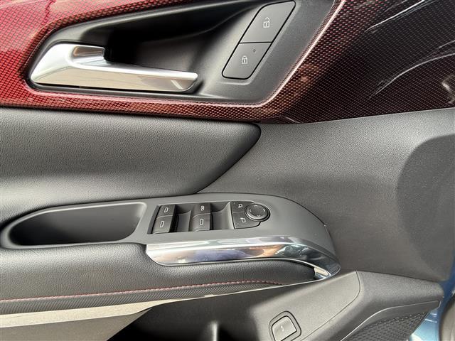 new 2025 Chevrolet Traverse car, priced at $50,460