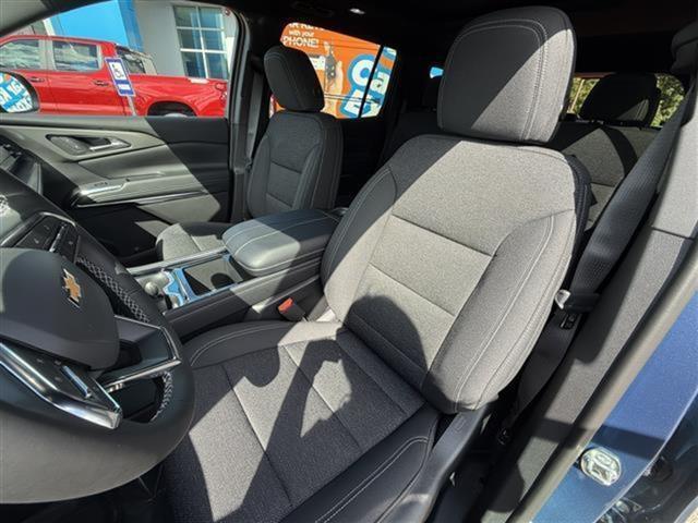new 2026 Chevrolet Traverse car, priced at $46,333
