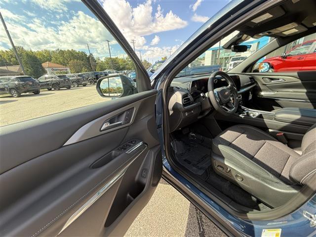 new 2026 Chevrolet Traverse car, priced at $46,333