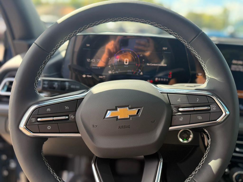 new 2026 Chevrolet Traverse car, priced at $46,333