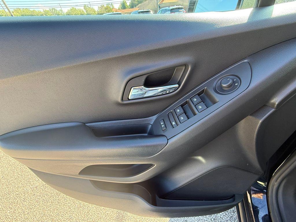 used 2022 Chevrolet Trax car, priced at $19,988