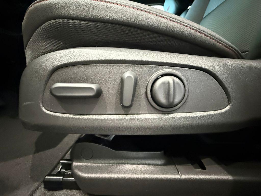 new 2025 Chevrolet Trax car, priced at $26,242