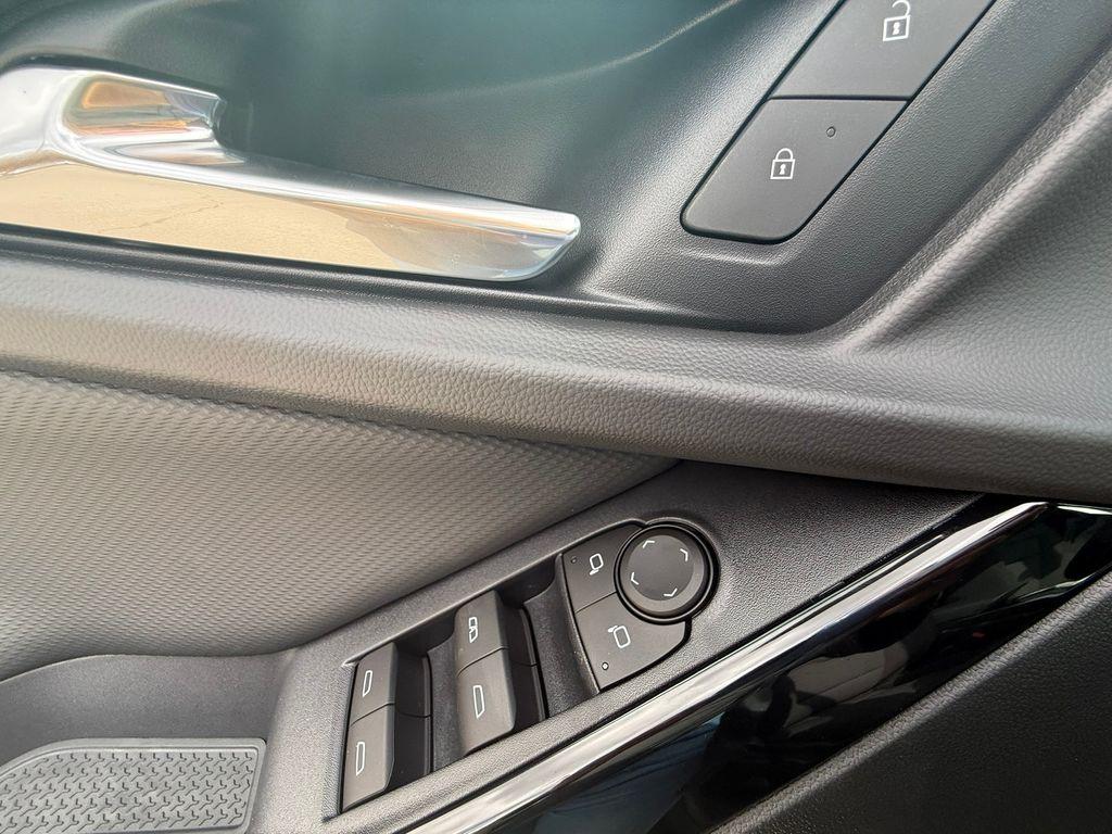 new 2026 Chevrolet Equinox car, priced at $31,999