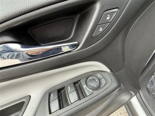 used 2020 Chevrolet Equinox car, priced at $18,270