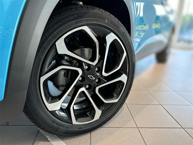 new 2025 Chevrolet Trax car, priced at $27,480