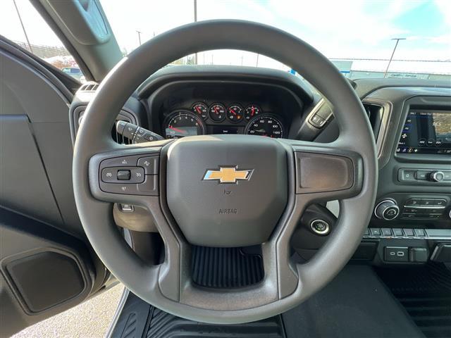new 2024 Chevrolet Silverado 1500 car, priced at $42,667