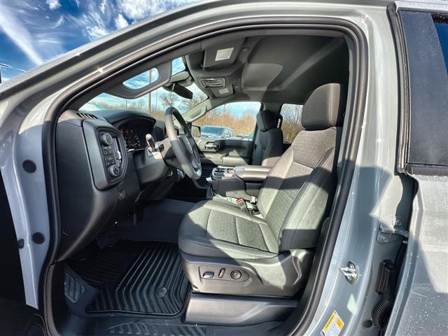 new 2024 Chevrolet Silverado 1500 car, priced at $42,667