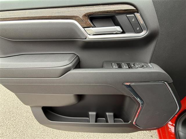 new 2025 GMC Sierra 1500 car, priced at $50,096