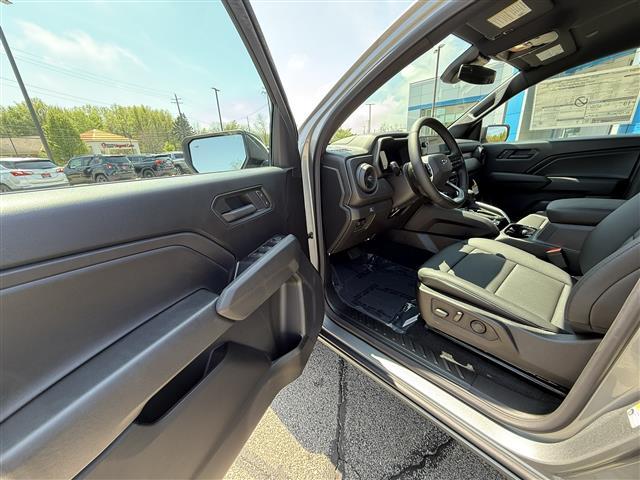 new 2025 Chevrolet Colorado car, priced at $42,693