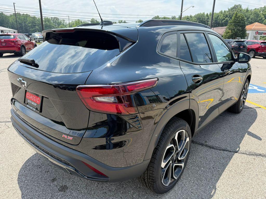 new 2025 Chevrolet Trax car, priced at $26,335