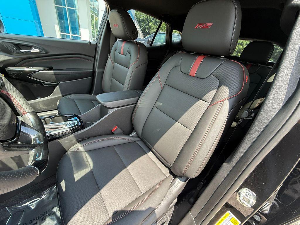 new 2025 Chevrolet Trax car, priced at $26,335