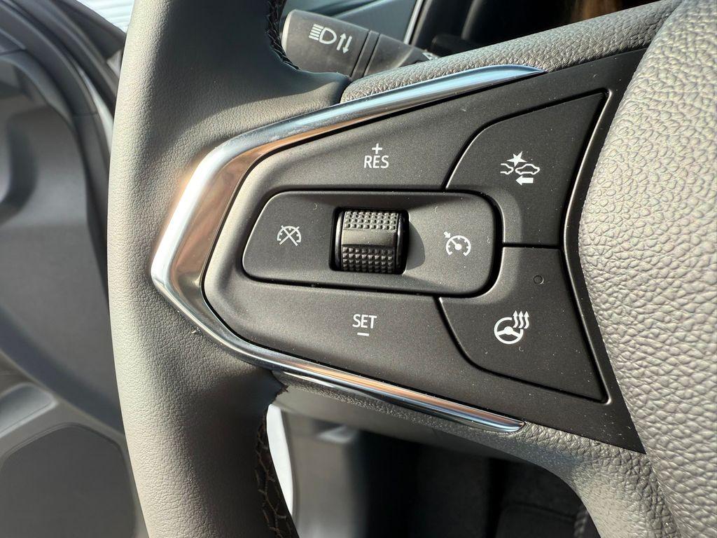 new 2025 Chevrolet Trax car, priced at $25,024