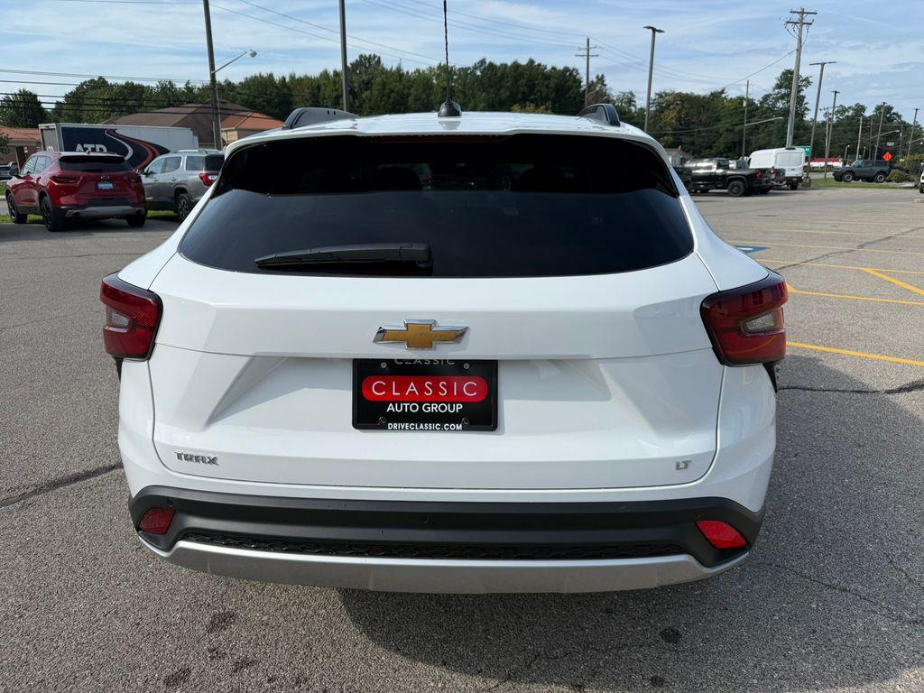 new 2025 Chevrolet Trax car, priced at $25,024