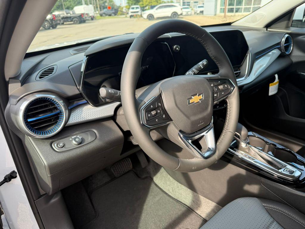 new 2025 Chevrolet Trax car, priced at $25,024