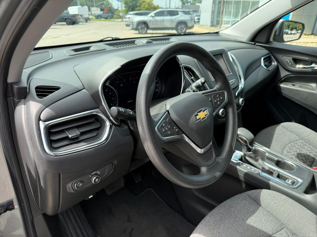 used 2023 Chevrolet Equinox car