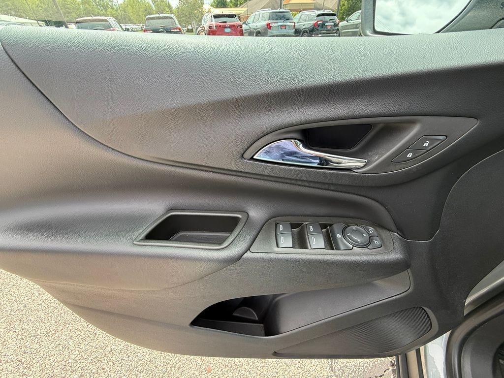 used 2023 Chevrolet Equinox car