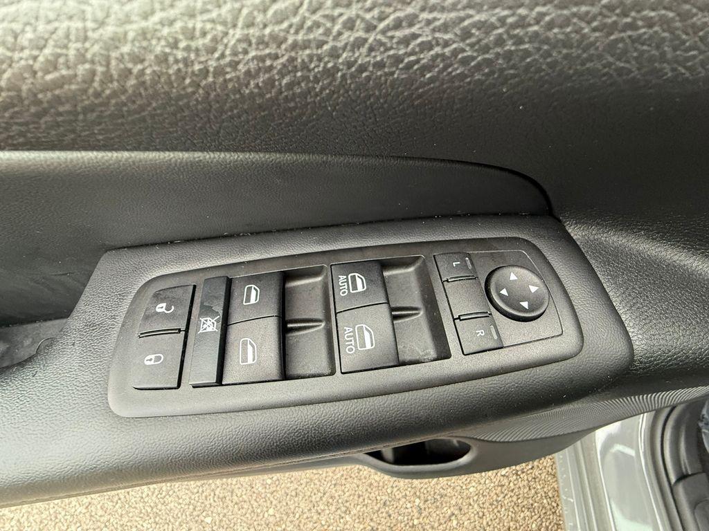 used 2022 Jeep Grand Cherokee WK car, priced at $24,997