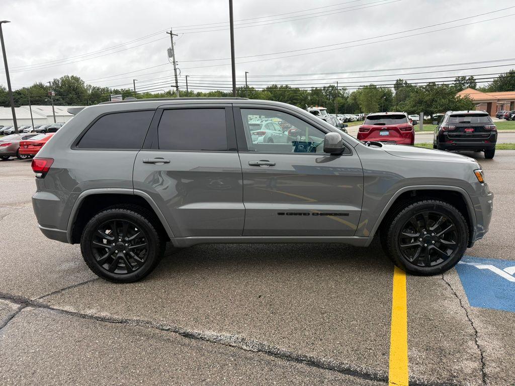 used 2022 Jeep Grand Cherokee WK car, priced at $24,997