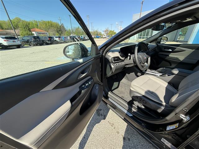 used 2024 Buick Envista car, priced at $28,892