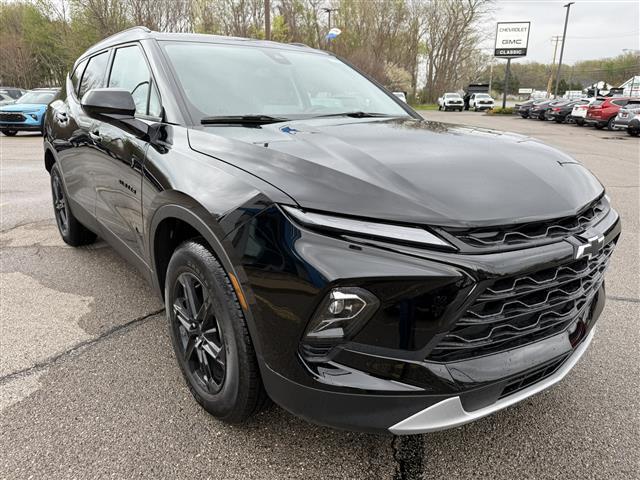 new 2025 Chevrolet Blazer car, priced at $37,853