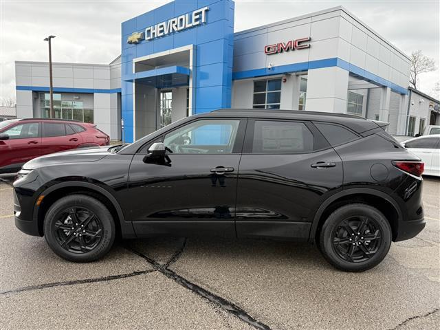 new 2025 Chevrolet Blazer car, priced at $37,853