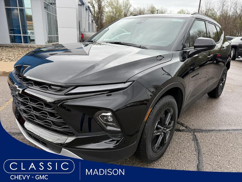new 2025 Chevrolet Blazer car, priced at $37,853