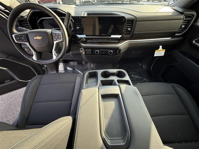 new 2025 Chevrolet Silverado 1500 car, priced at $46,715