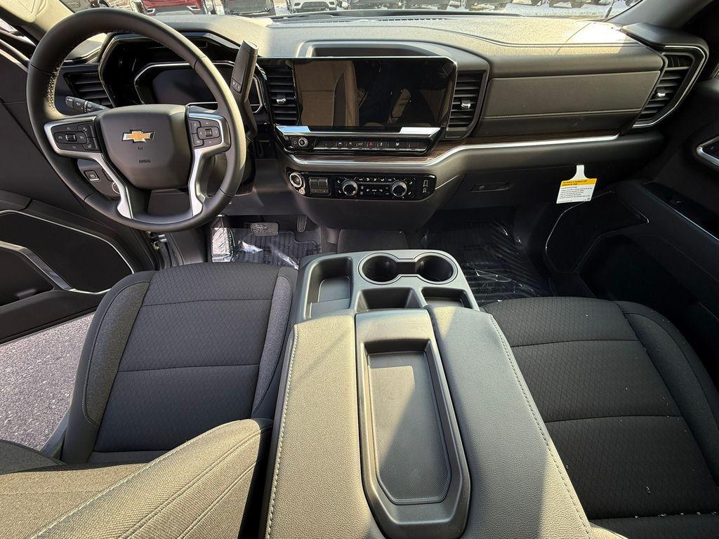 new 2025 Chevrolet Silverado 1500 car, priced at $46,715